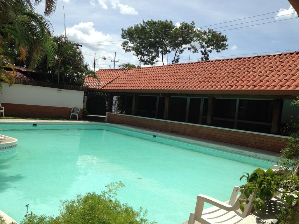 Hotel El Bramadero Liberia Exterior photo